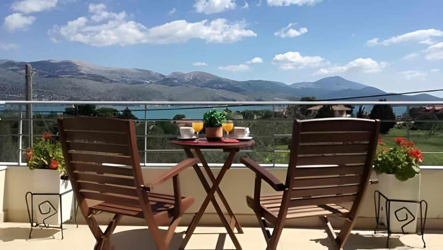 Apartamento Vista Di Mare Lixouri Exterior foto